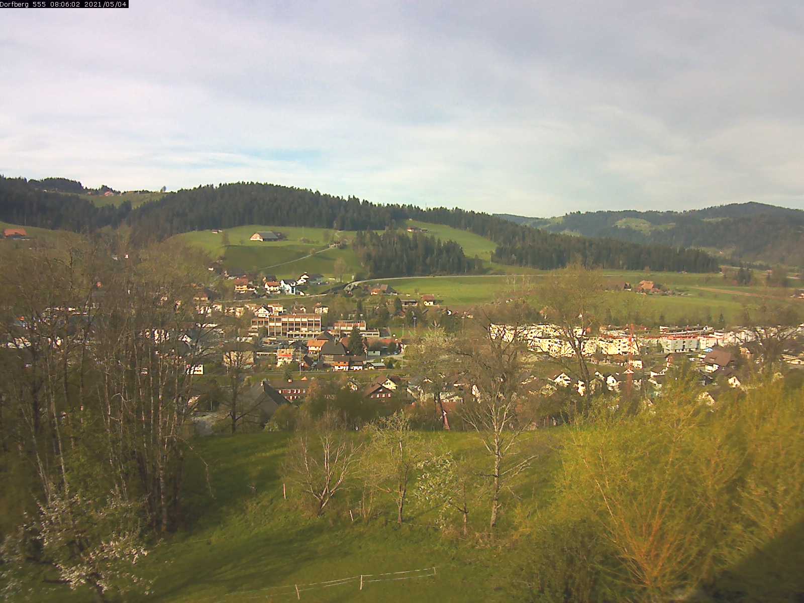 Webcam-Bild: Aussicht vom Dorfberg in Langnau 20210504-080601