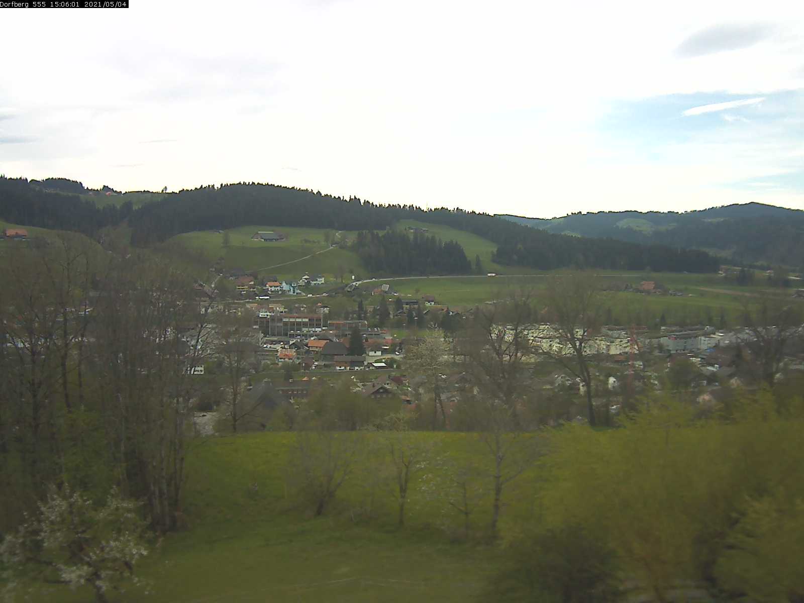 Webcam-Bild: Aussicht vom Dorfberg in Langnau 20210504-150601