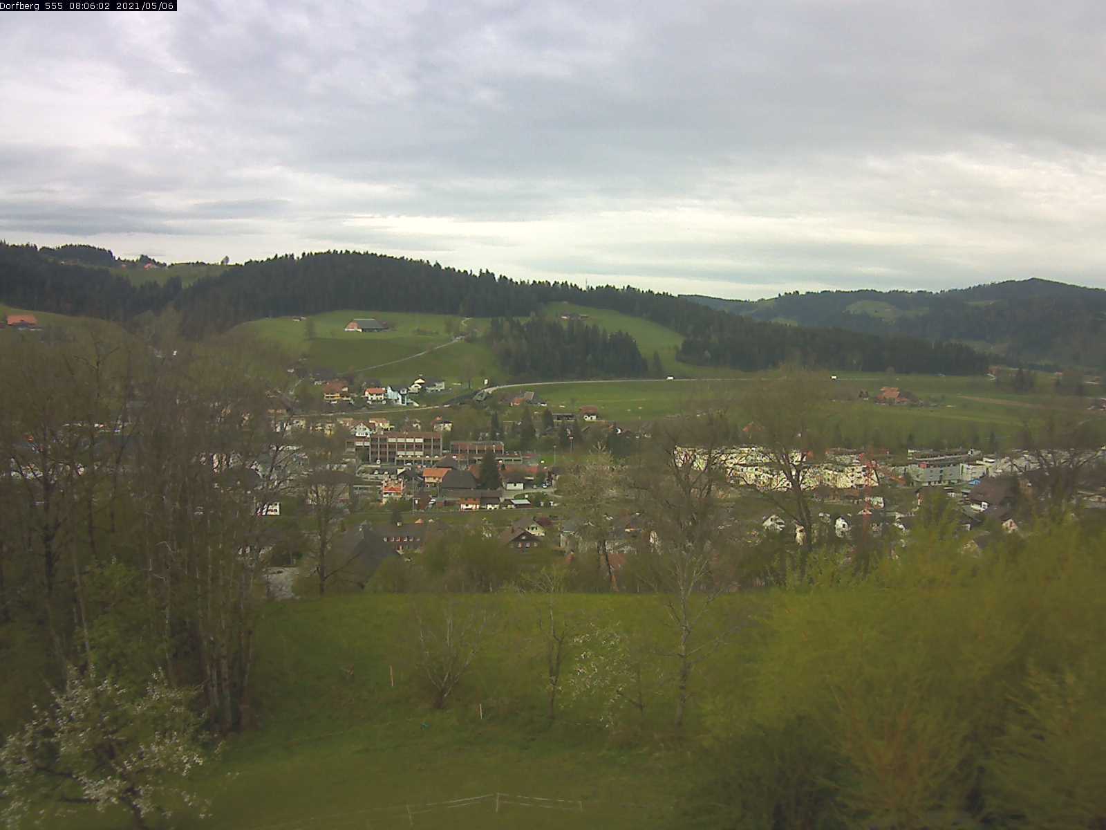 Webcam-Bild: Aussicht vom Dorfberg in Langnau 20210506-080601