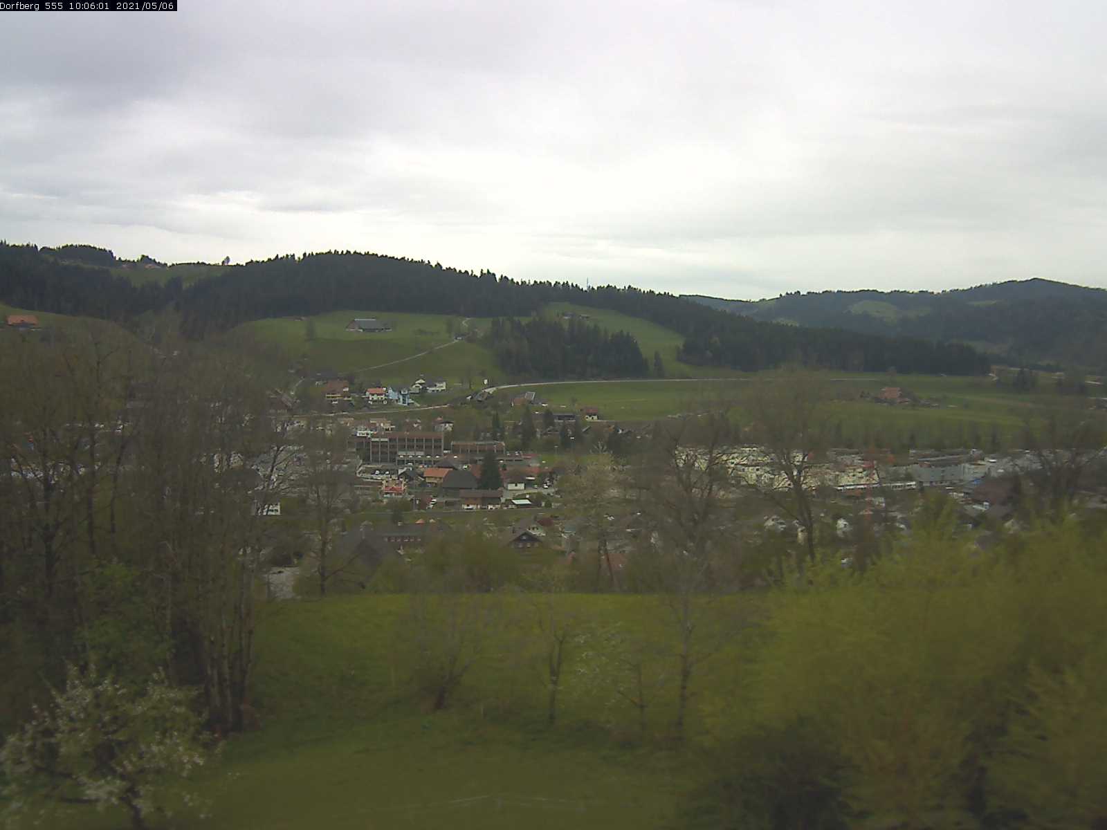 Webcam-Bild: Aussicht vom Dorfberg in Langnau 20210506-100601