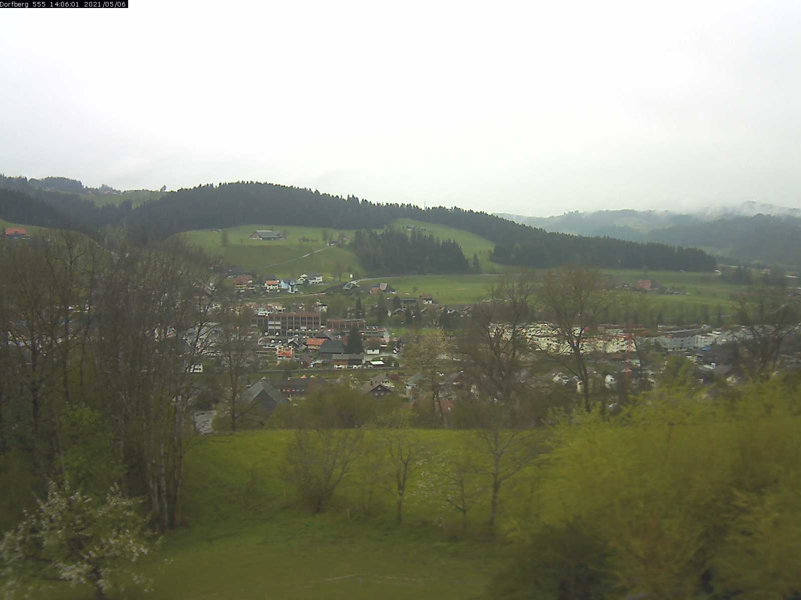 Webcam-Bild: Aussicht vom Dorfberg in Langnau 20210506-140601