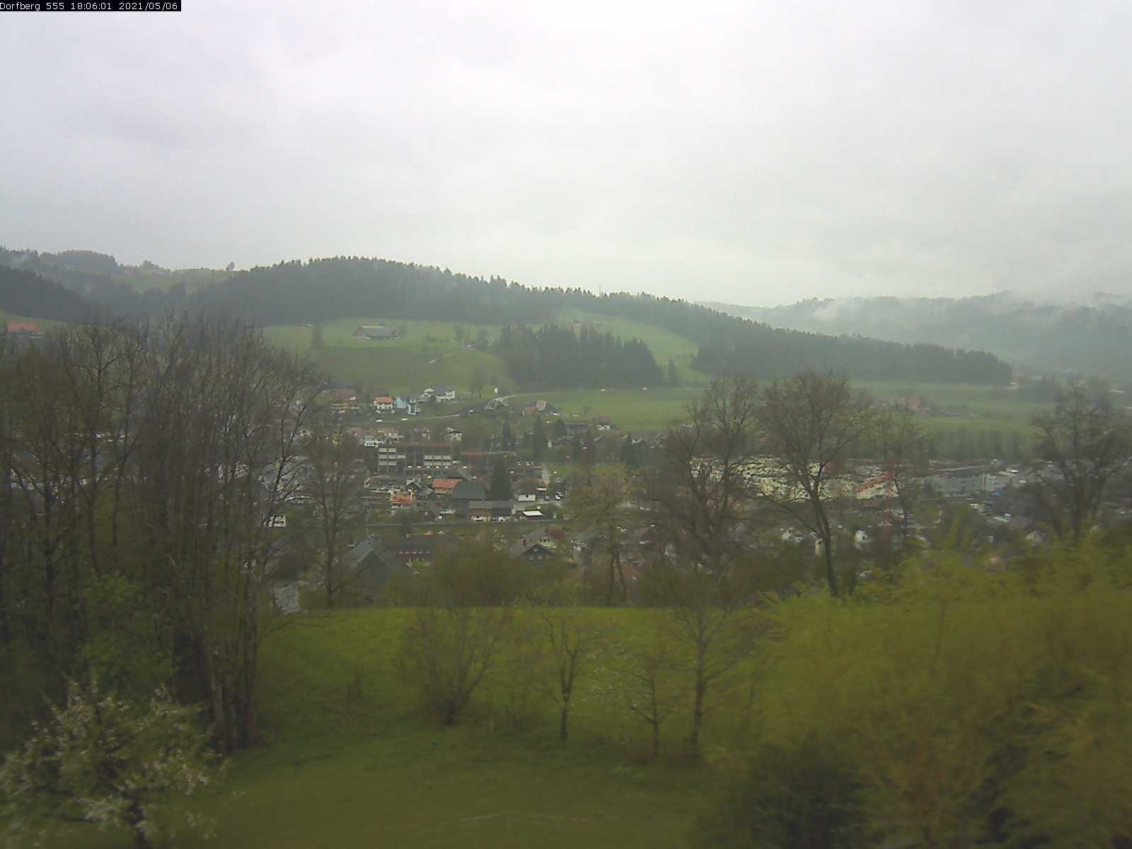 Webcam-Bild: Aussicht vom Dorfberg in Langnau 20210506-180601