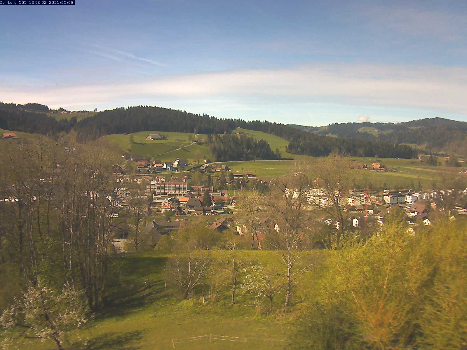 Webcam-Bild: Aussicht vom Dorfberg in Langnau 20210508-100601