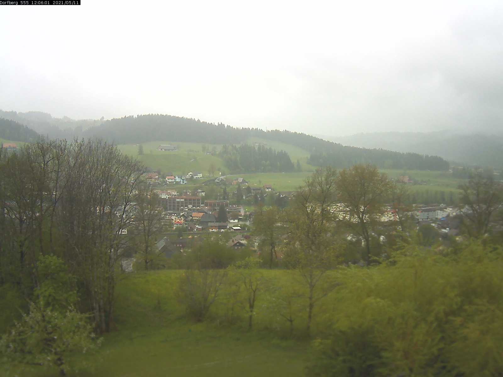 Webcam-Bild: Aussicht vom Dorfberg in Langnau 20210511-120601