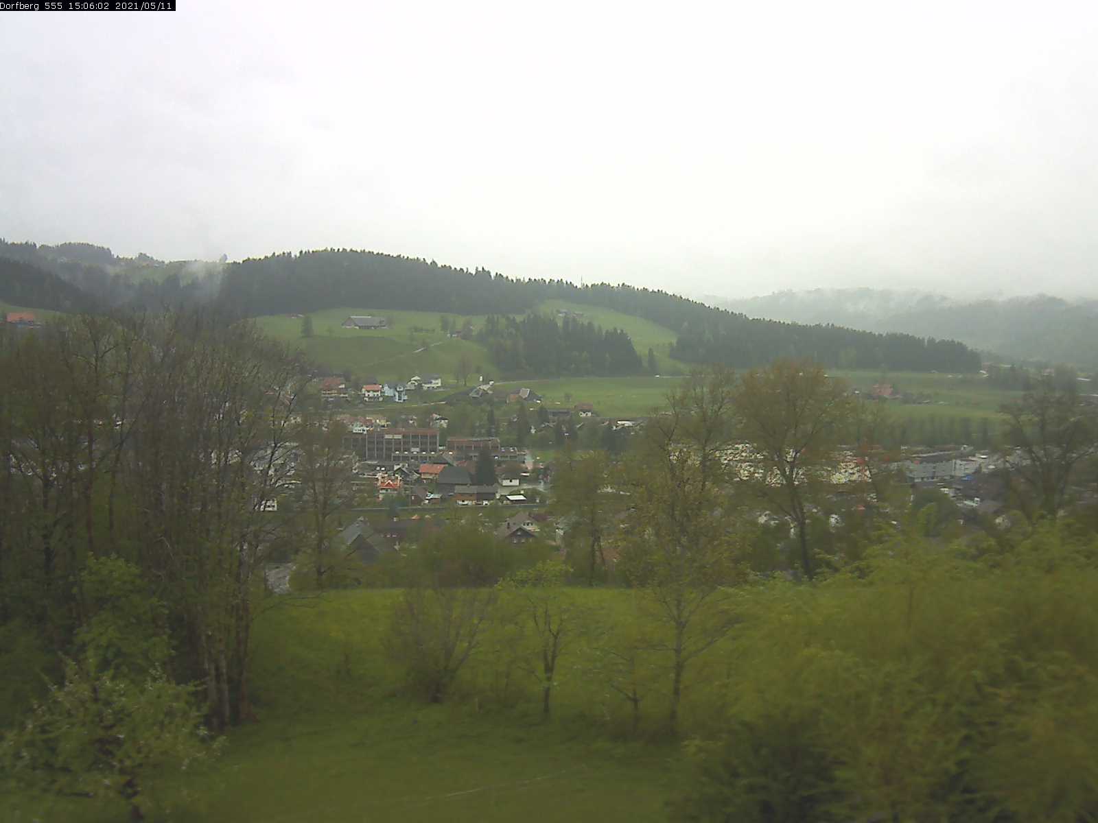 Webcam-Bild: Aussicht vom Dorfberg in Langnau 20210511-150601