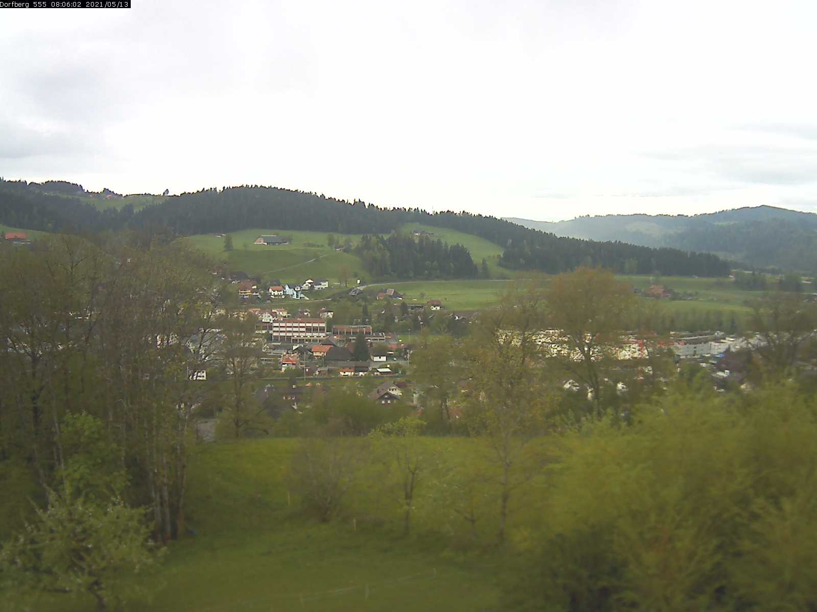Webcam-Bild: Aussicht vom Dorfberg in Langnau 20210513-080601