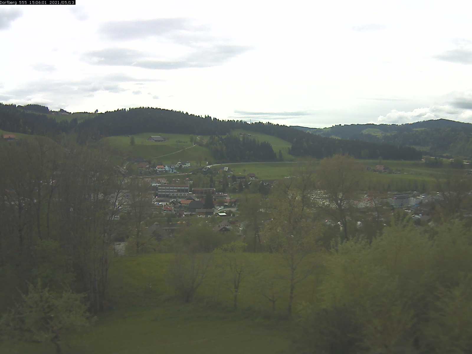 Webcam-Bild: Aussicht vom Dorfberg in Langnau 20210513-150601