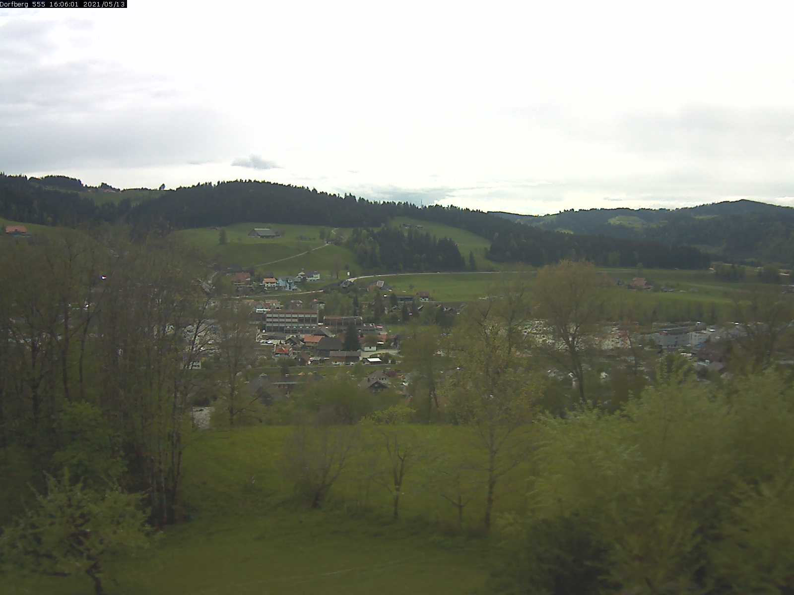 Webcam-Bild: Aussicht vom Dorfberg in Langnau 20210513-160601