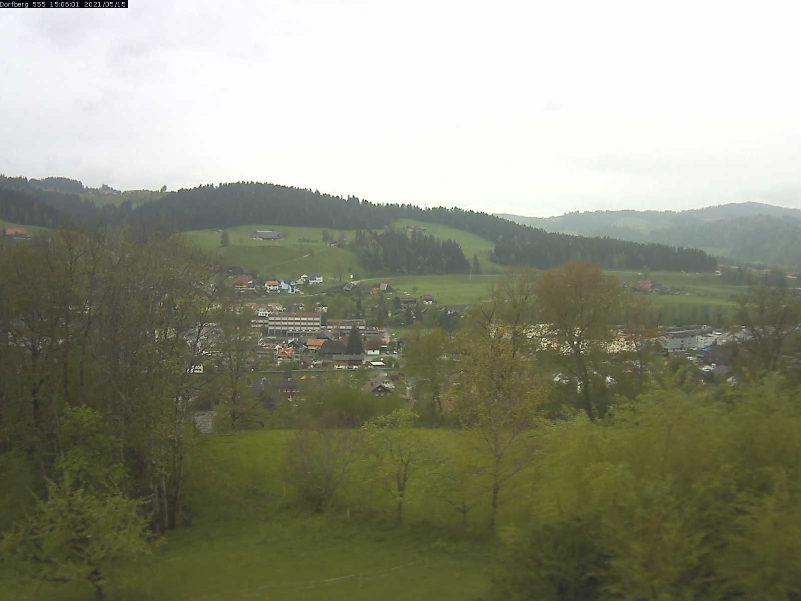 Webcam-Bild: Aussicht vom Dorfberg in Langnau 20210515-150601