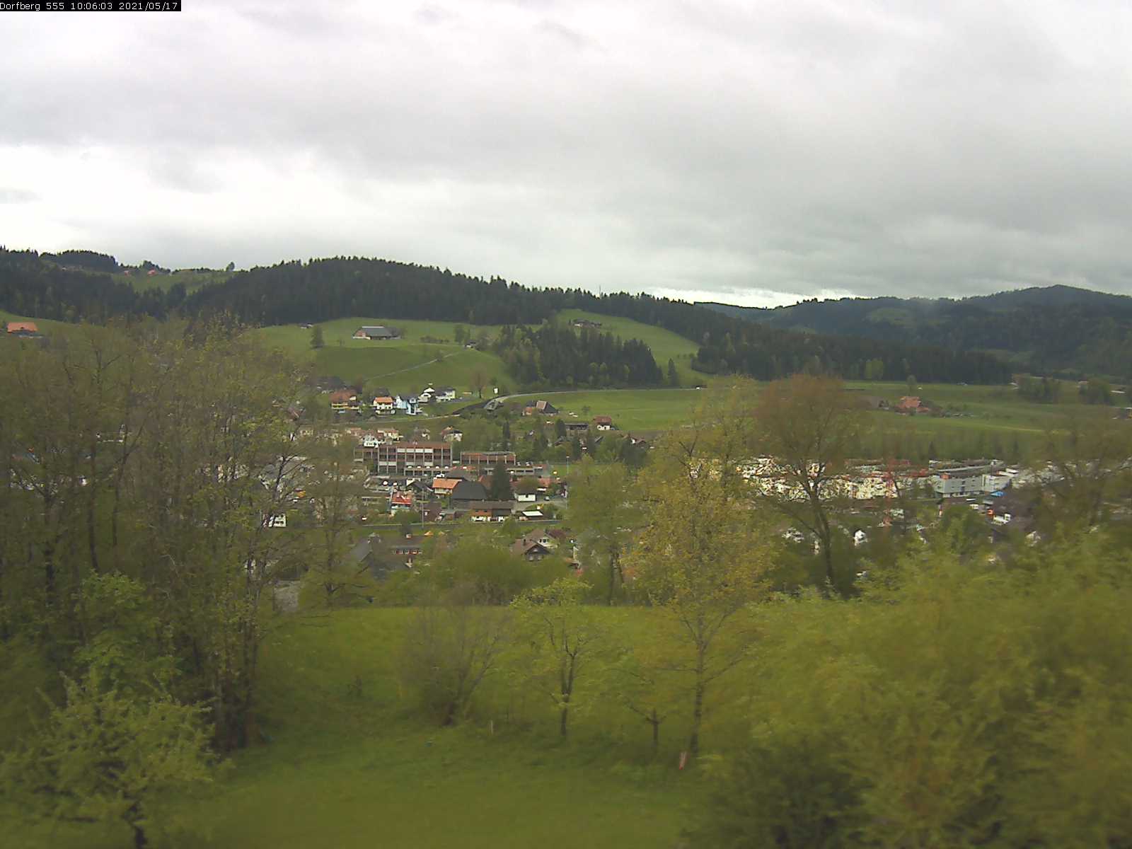 Webcam-Bild: Aussicht vom Dorfberg in Langnau 20210517-100601