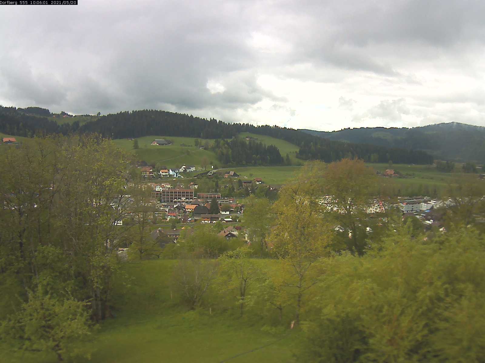 Webcam-Bild: Aussicht vom Dorfberg in Langnau 20210520-100601