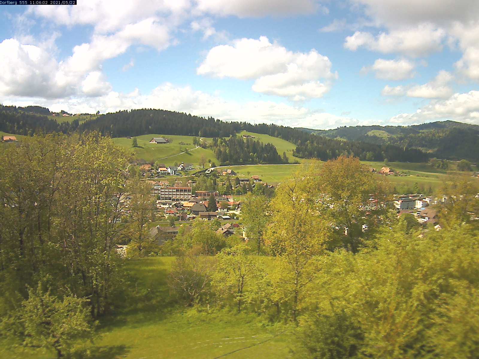 Webcam-Bild: Aussicht vom Dorfberg in Langnau 20210522-110601