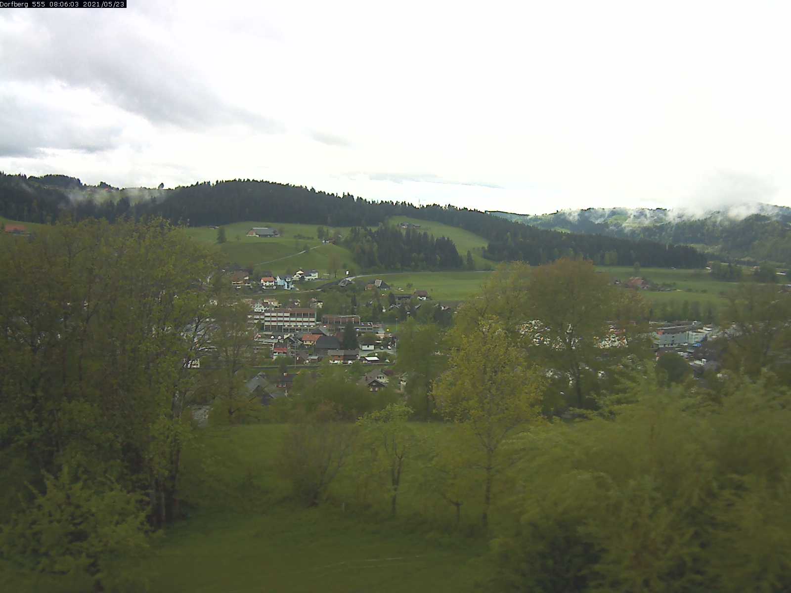 Webcam-Bild: Aussicht vom Dorfberg in Langnau 20210523-080601