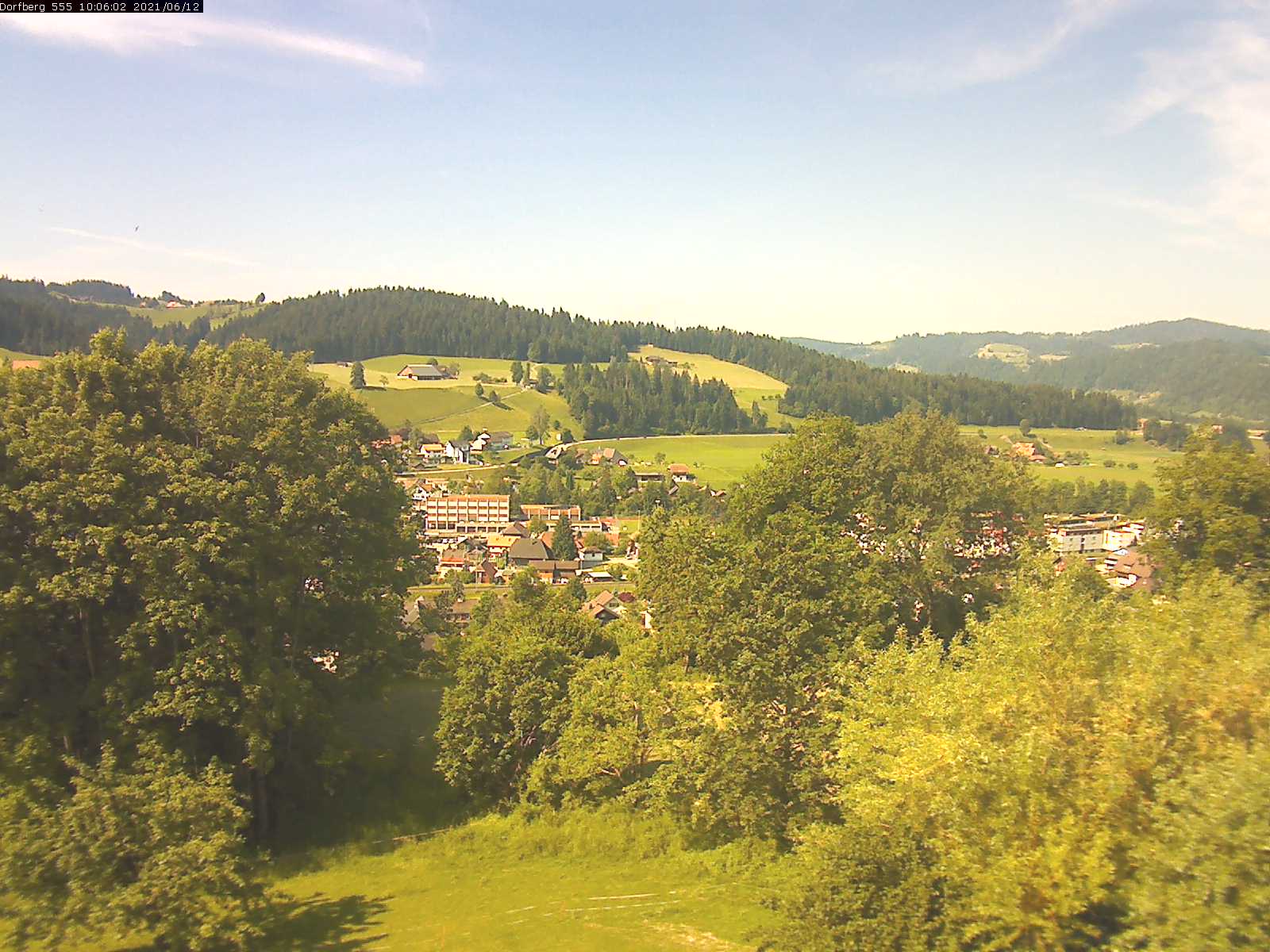Webcam-Bild: Aussicht vom Dorfberg in Langnau 20210612-100601