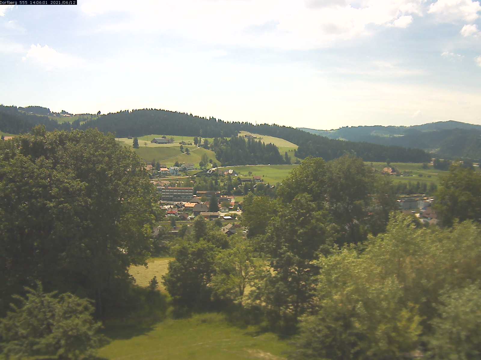 Webcam-Bild: Aussicht vom Dorfberg in Langnau 20210612-140601