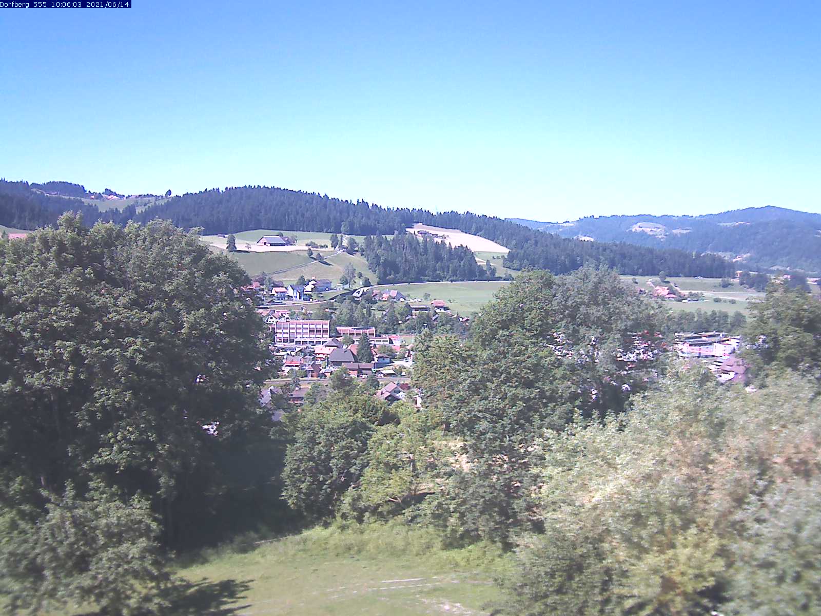 Webcam-Bild: Aussicht vom Dorfberg in Langnau 20210614-100601