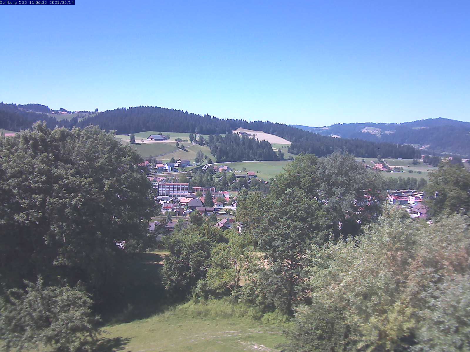 Webcam-Bild: Aussicht vom Dorfberg in Langnau 20210614-110601