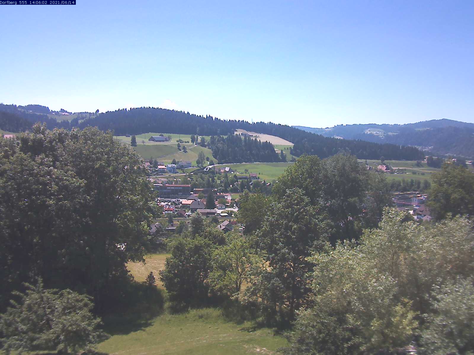 Webcam-Bild: Aussicht vom Dorfberg in Langnau 20210614-140601