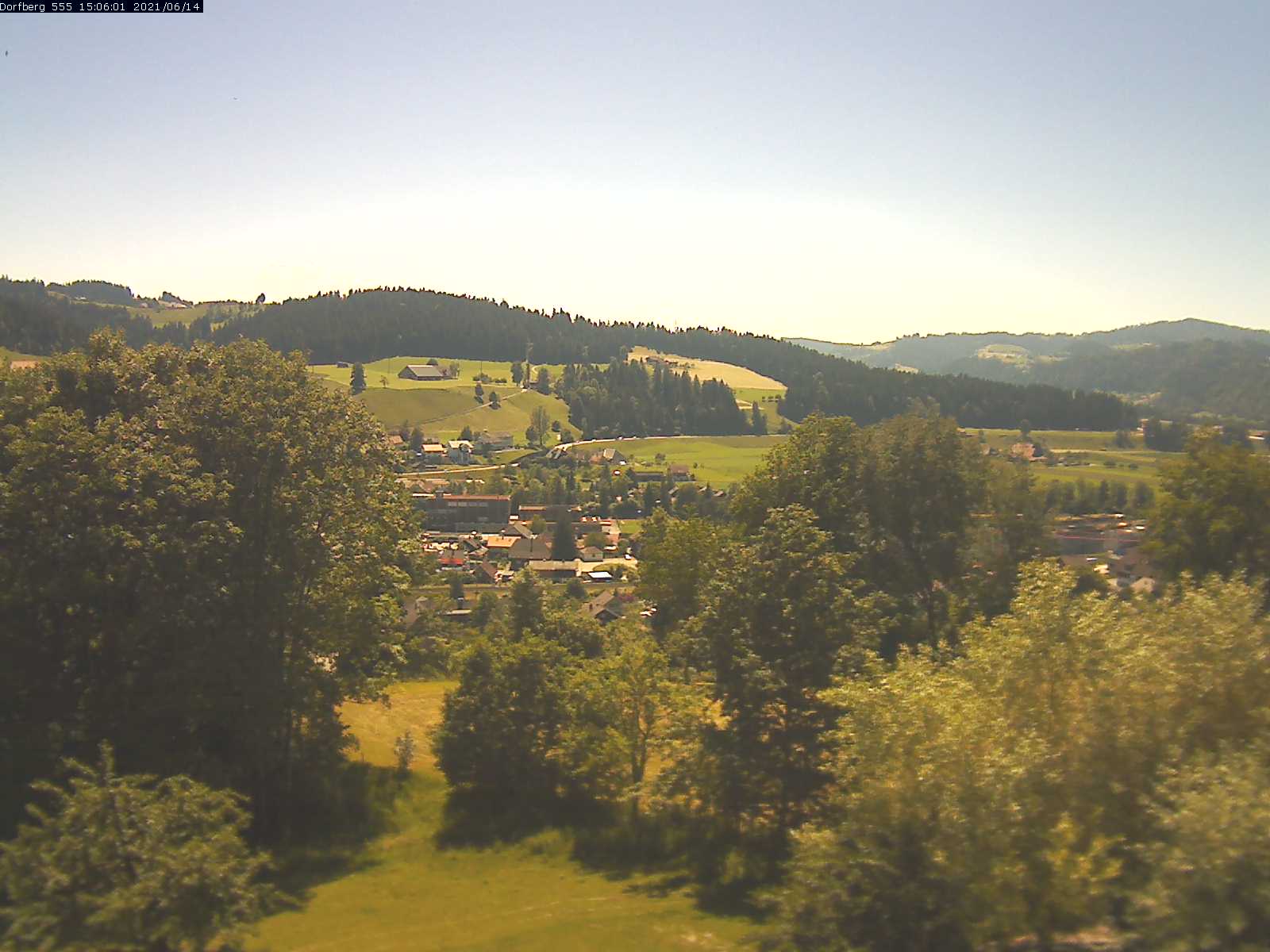 Webcam-Bild: Aussicht vom Dorfberg in Langnau 20210614-150601