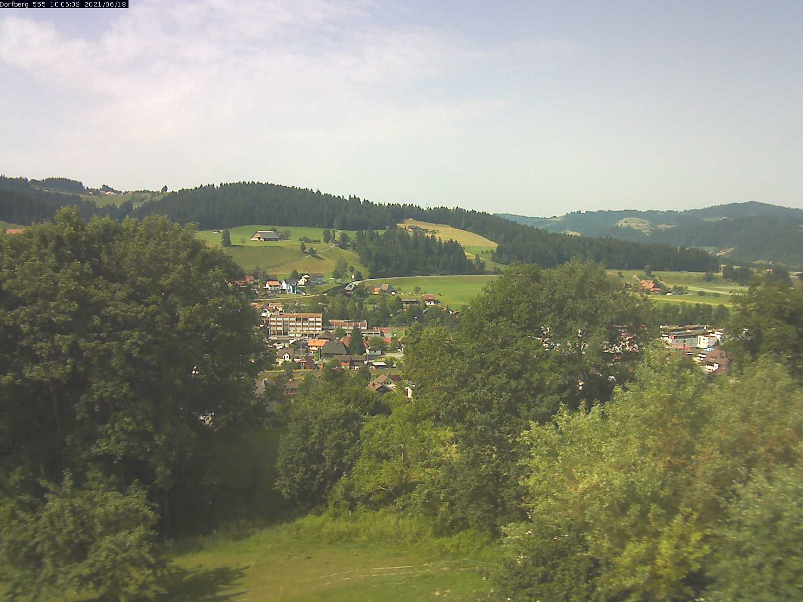 Webcam-Bild: Aussicht vom Dorfberg in Langnau 20210618-100601