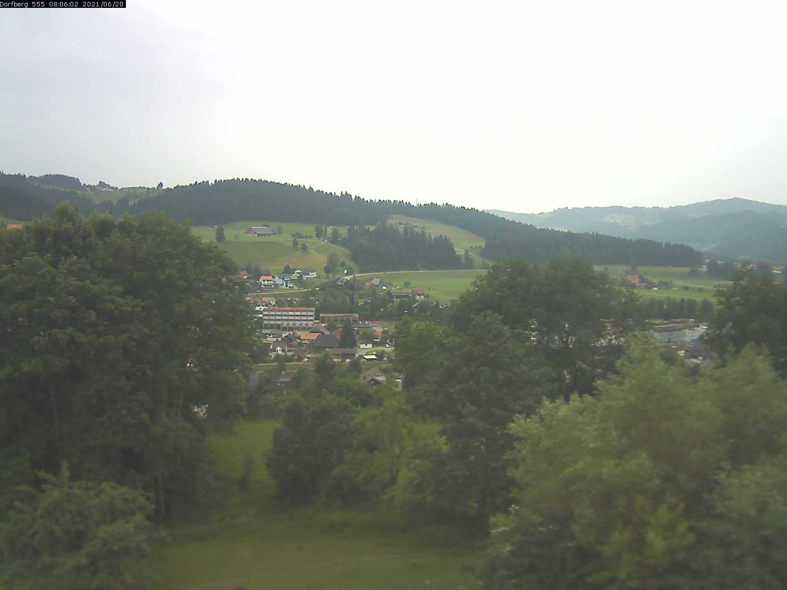 Webcam-Bild: Aussicht vom Dorfberg in Langnau 20210620-080601