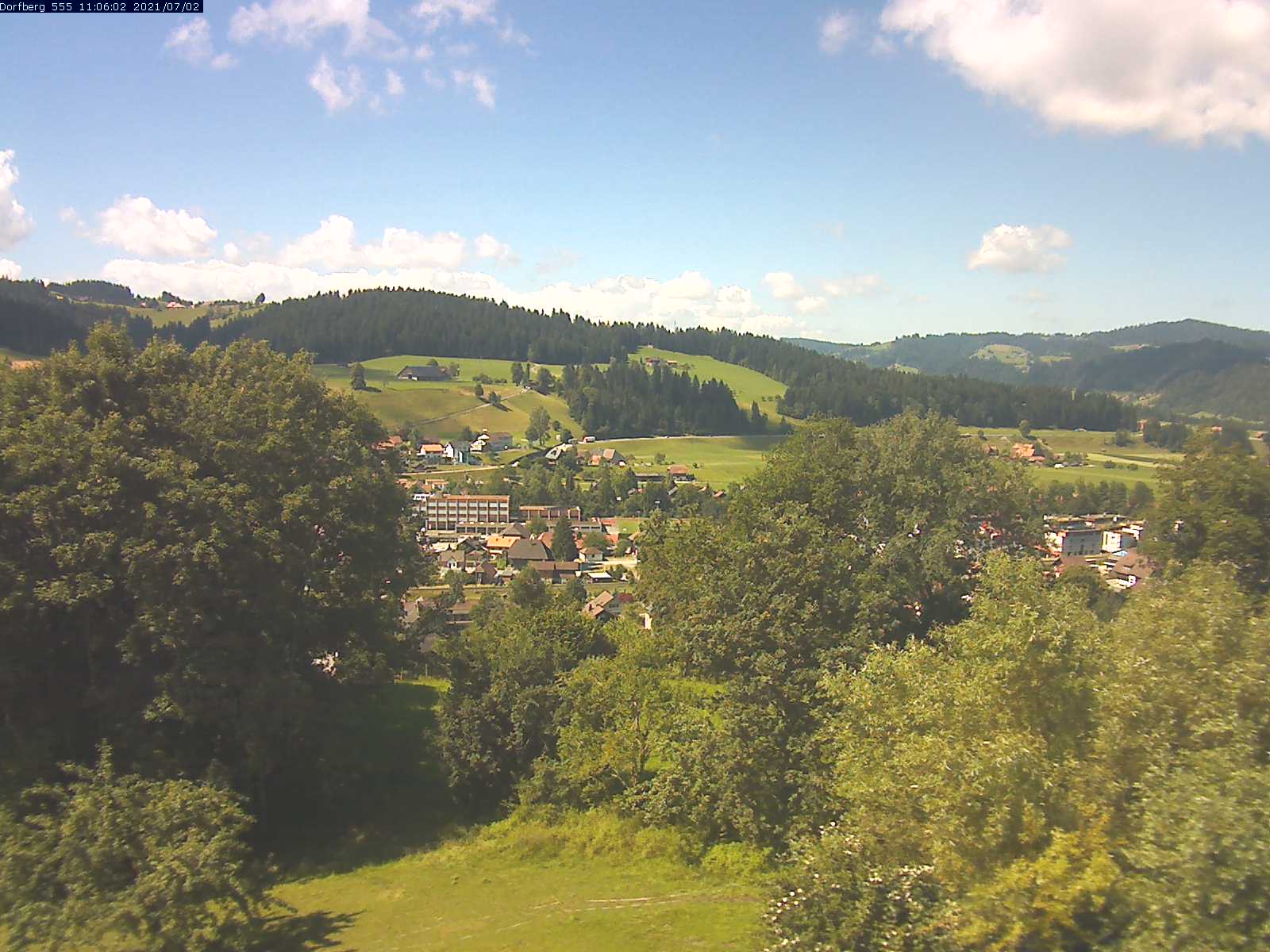 Webcam-Bild: Aussicht vom Dorfberg in Langnau 20210702-110601