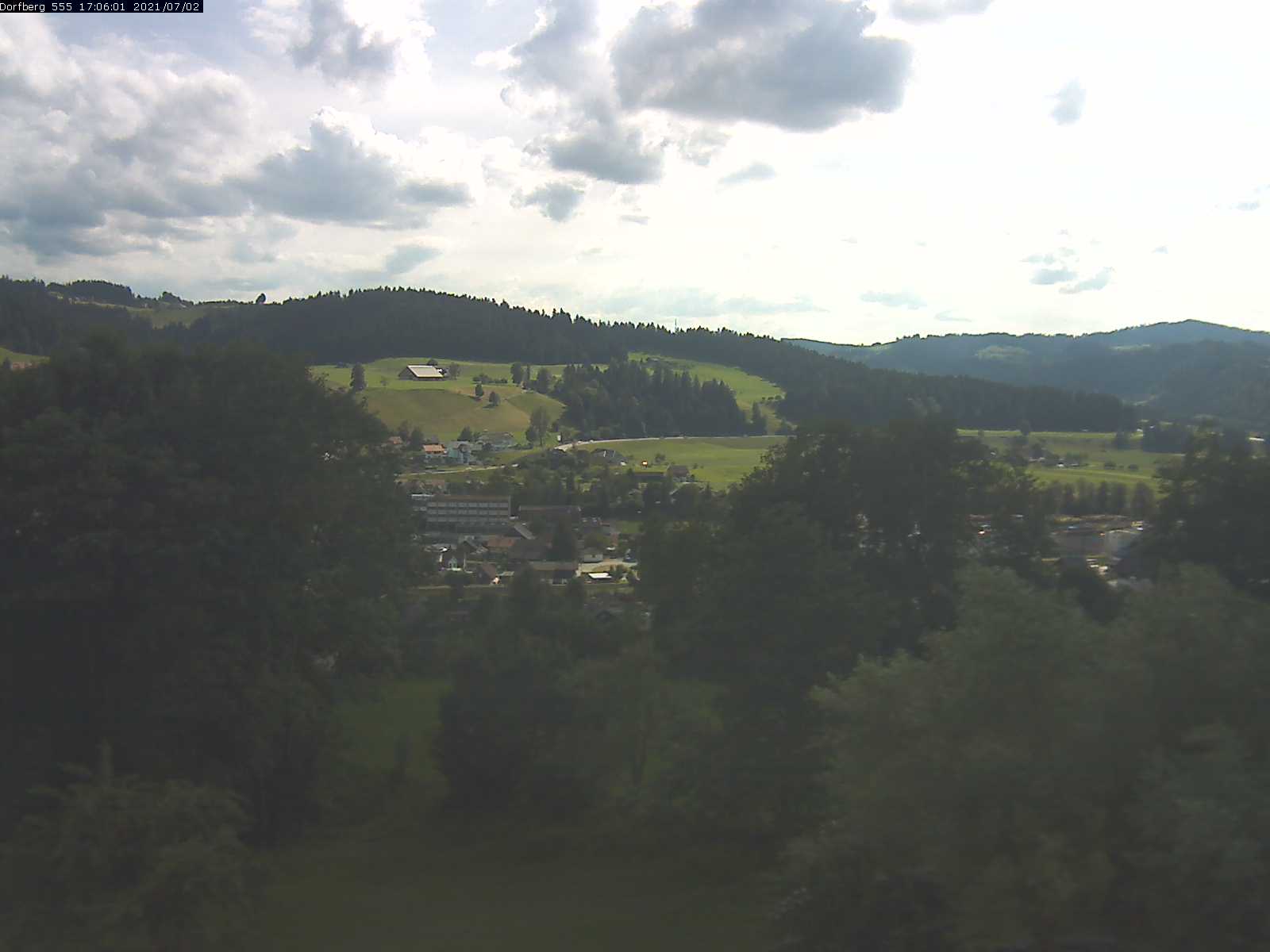 Webcam-Bild: Aussicht vom Dorfberg in Langnau 20210702-170601