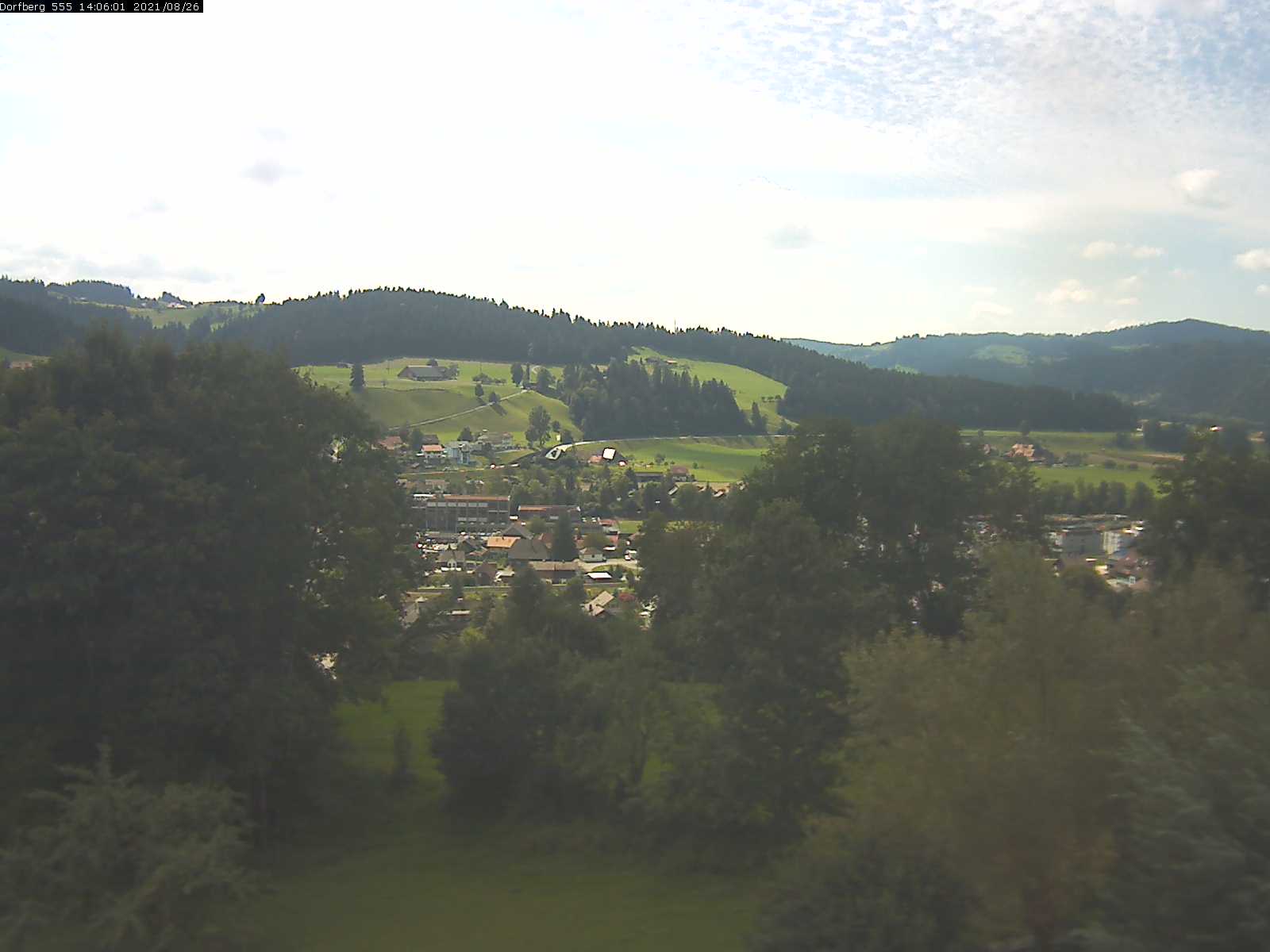 Webcam-Bild: Aussicht vom Dorfberg in Langnau 20210826-140601