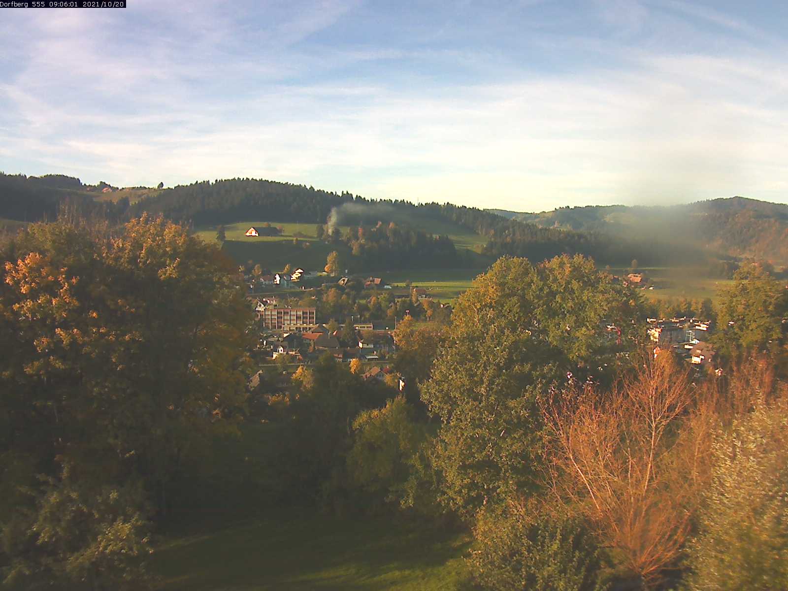 Webcam-Bild: Aussicht vom Dorfberg in Langnau 20211020-090601