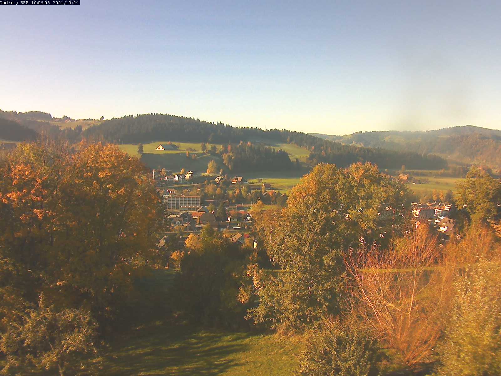 Webcam-Bild: Aussicht vom Dorfberg in Langnau 20211024-100601
