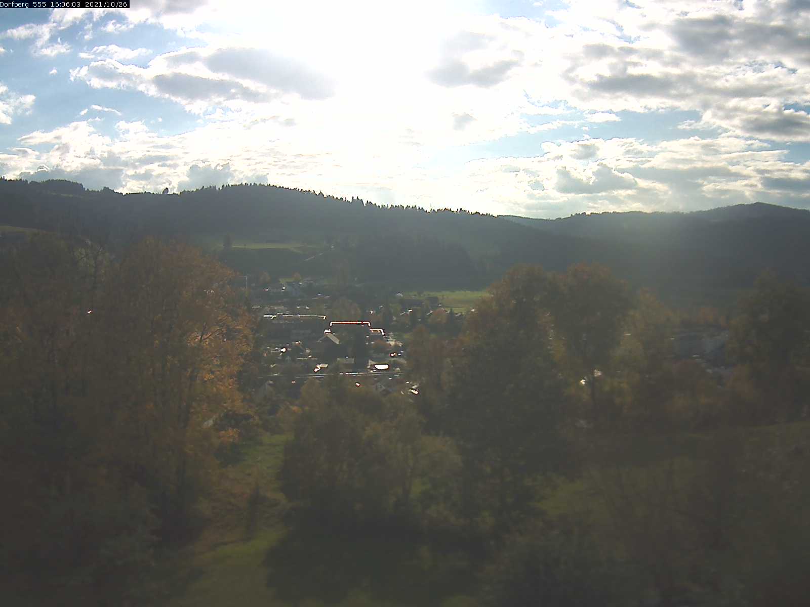 Webcam-Bild: Aussicht vom Dorfberg in Langnau 20211026-160601