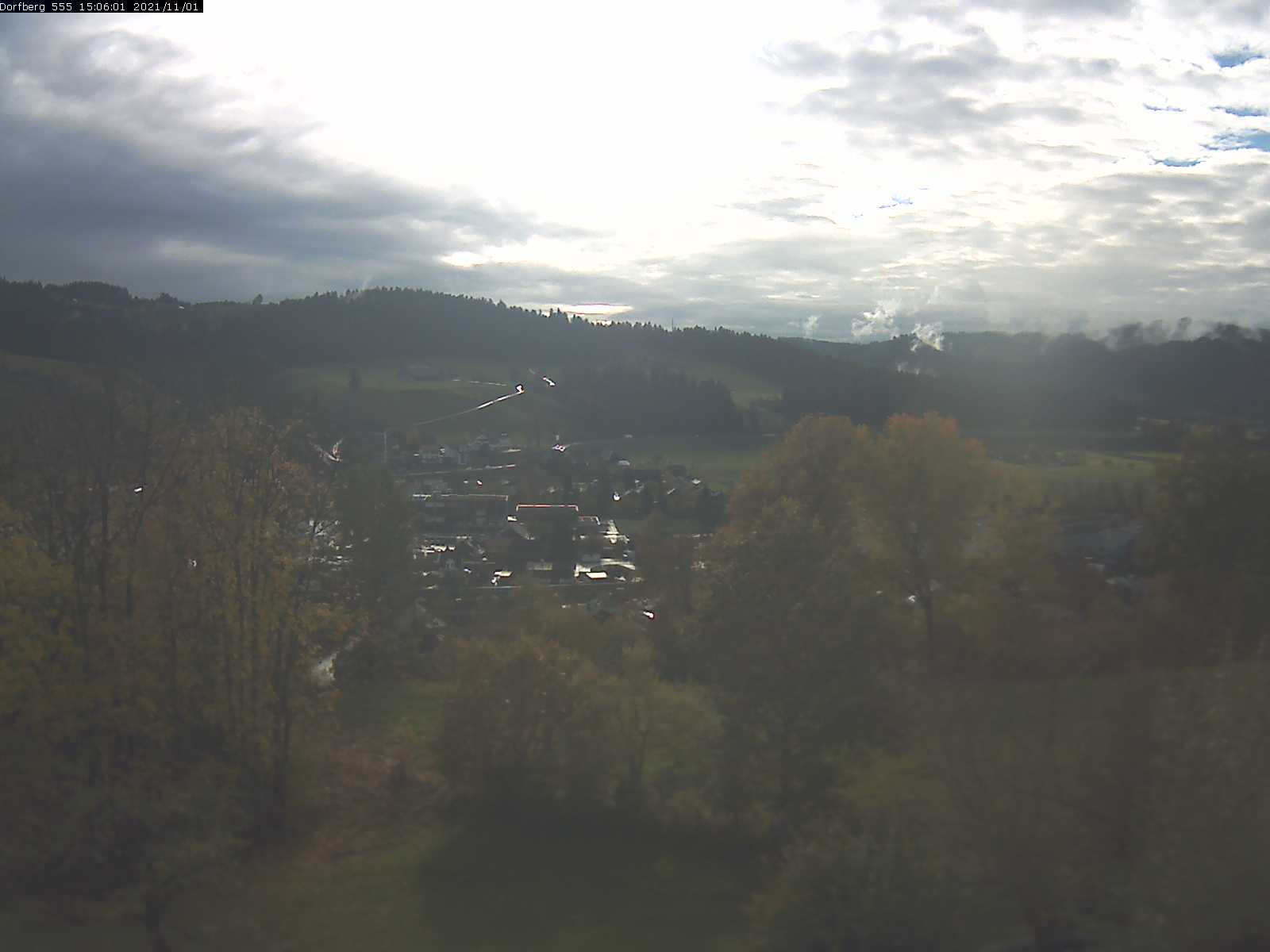 Webcam-Bild: Aussicht vom Dorfberg in Langnau 20211101-150601