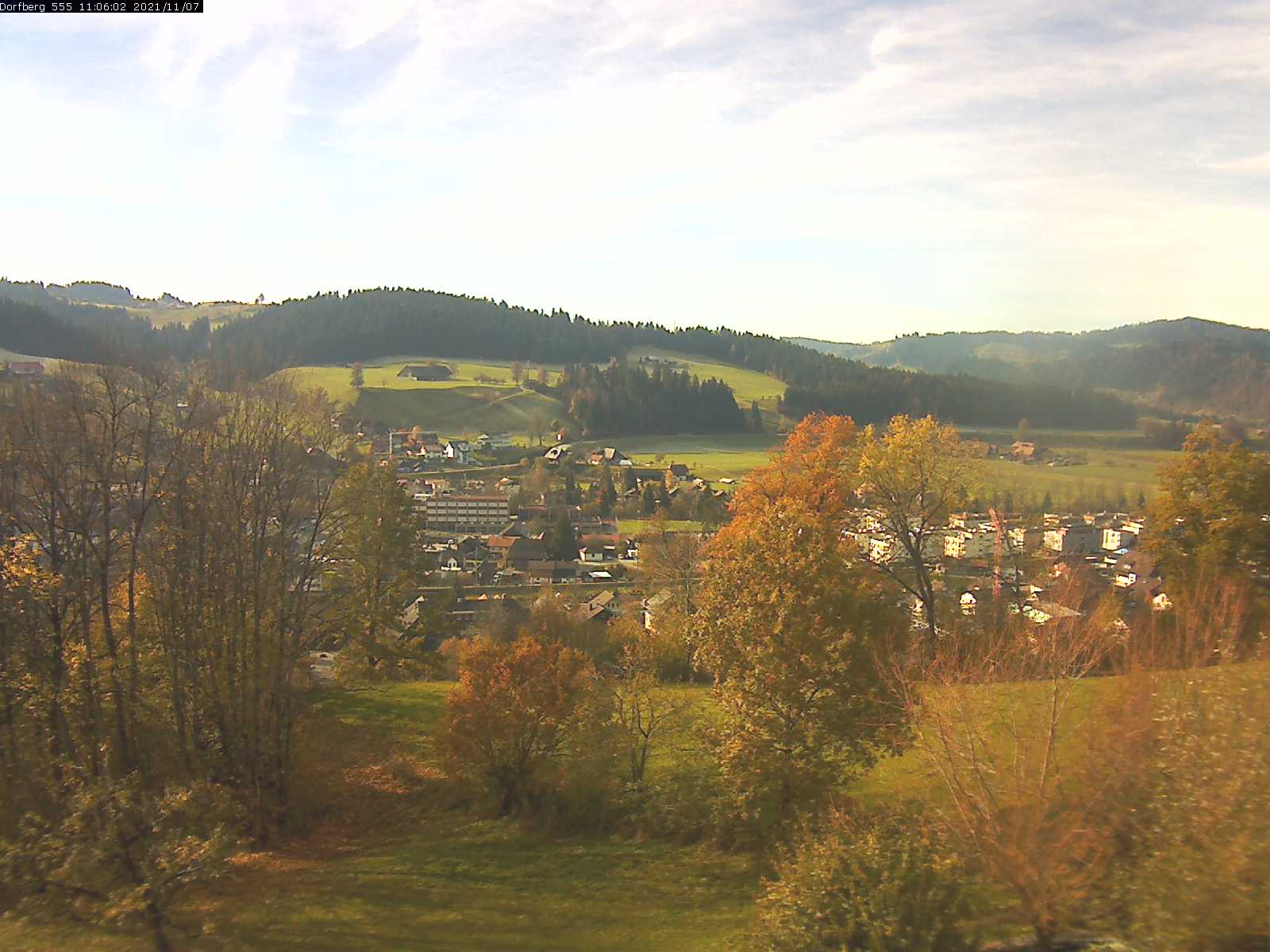 Webcam-Bild: Aussicht vom Dorfberg in Langnau 20211107-110601