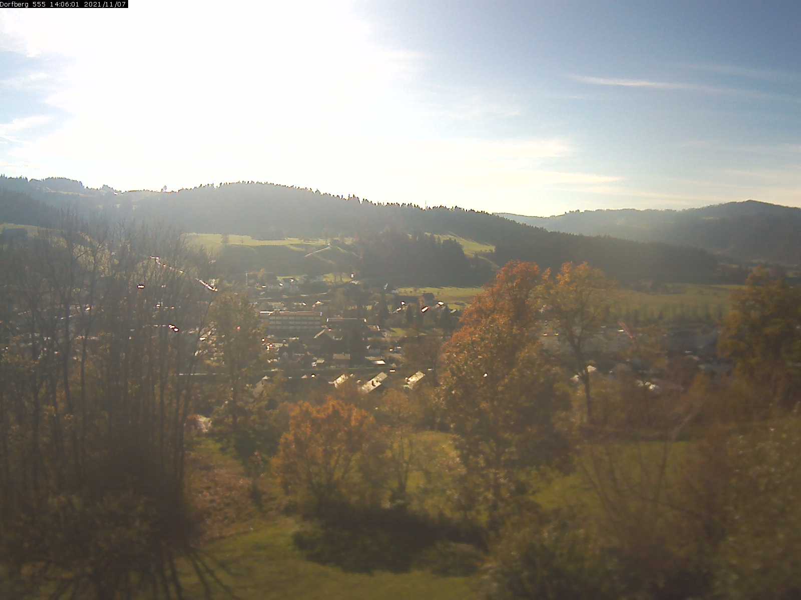 Webcam-Bild: Aussicht vom Dorfberg in Langnau 20211107-140601