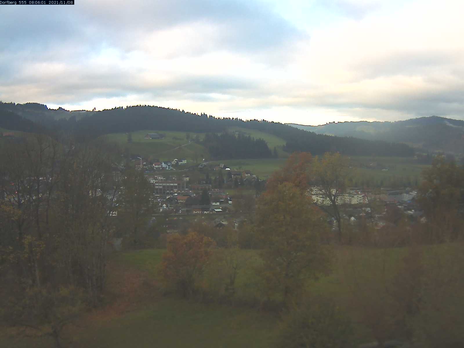 Webcam-Bild: Aussicht vom Dorfberg in Langnau 20211108-080601
