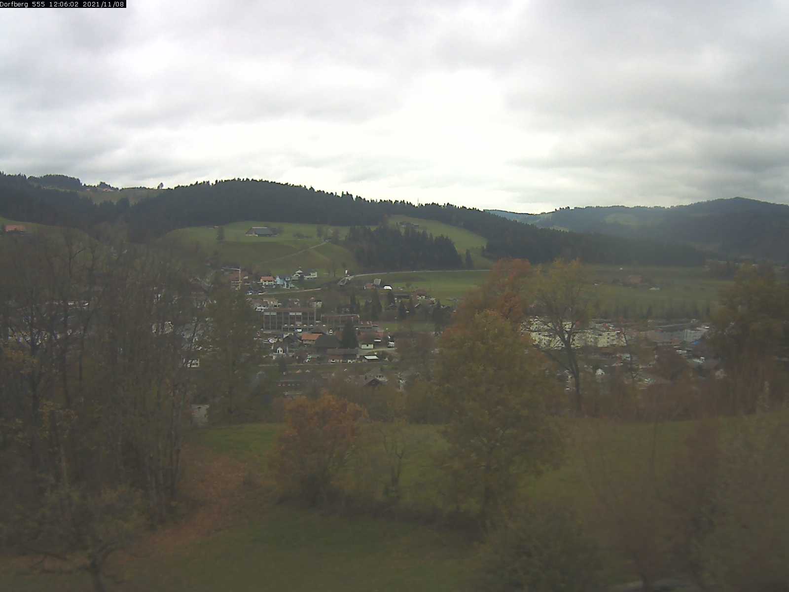 Webcam-Bild: Aussicht vom Dorfberg in Langnau 20211108-120601
