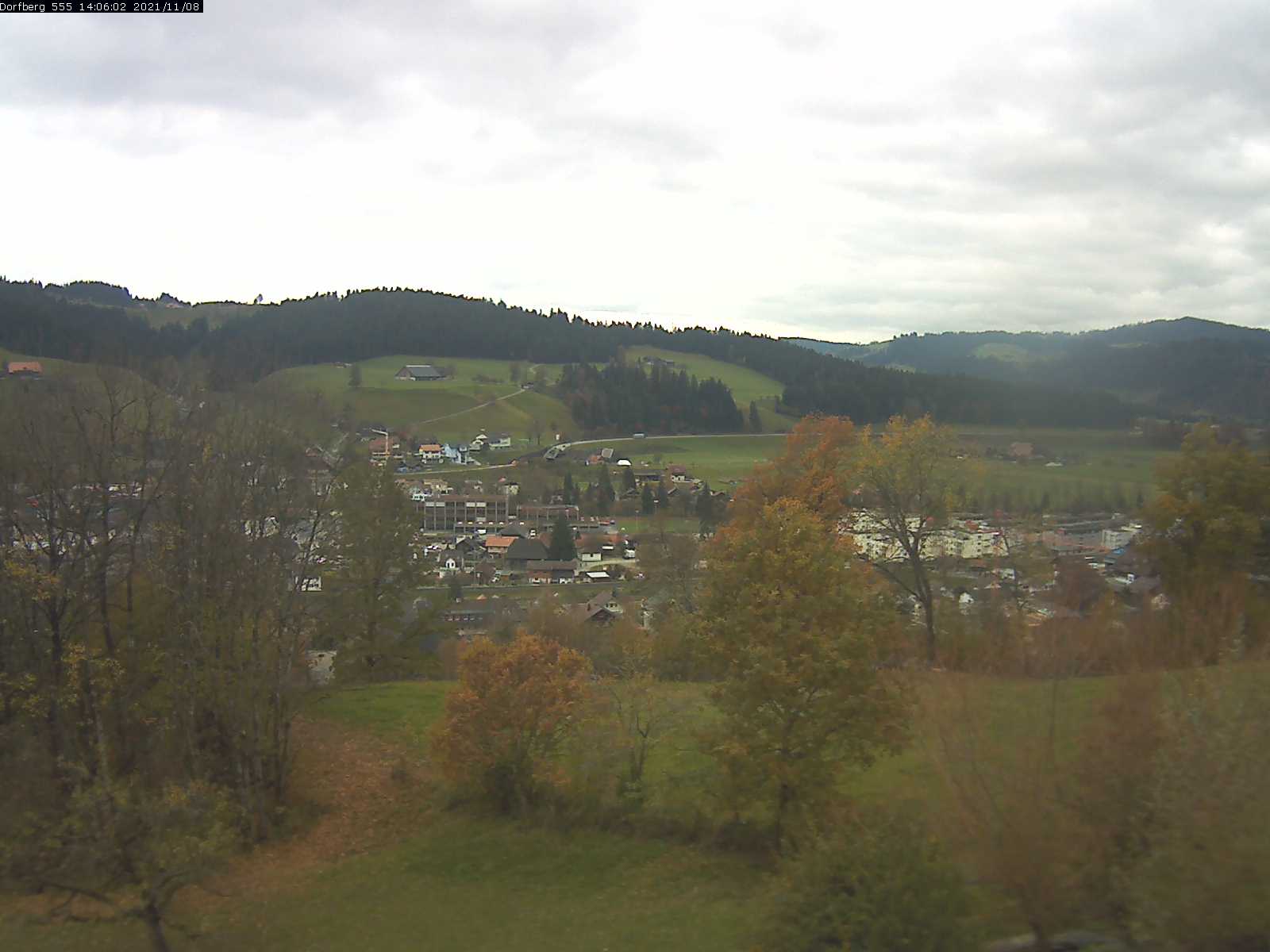 Webcam-Bild: Aussicht vom Dorfberg in Langnau 20211108-140601