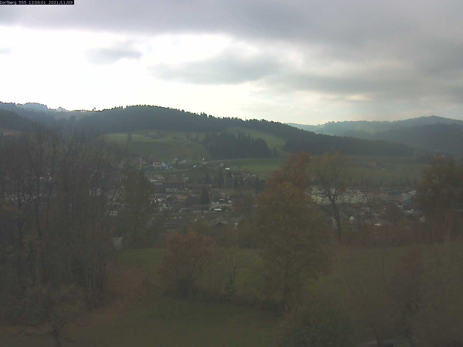 Webcam-Bild: Aussicht vom Dorfberg in Langnau 20211109-120601