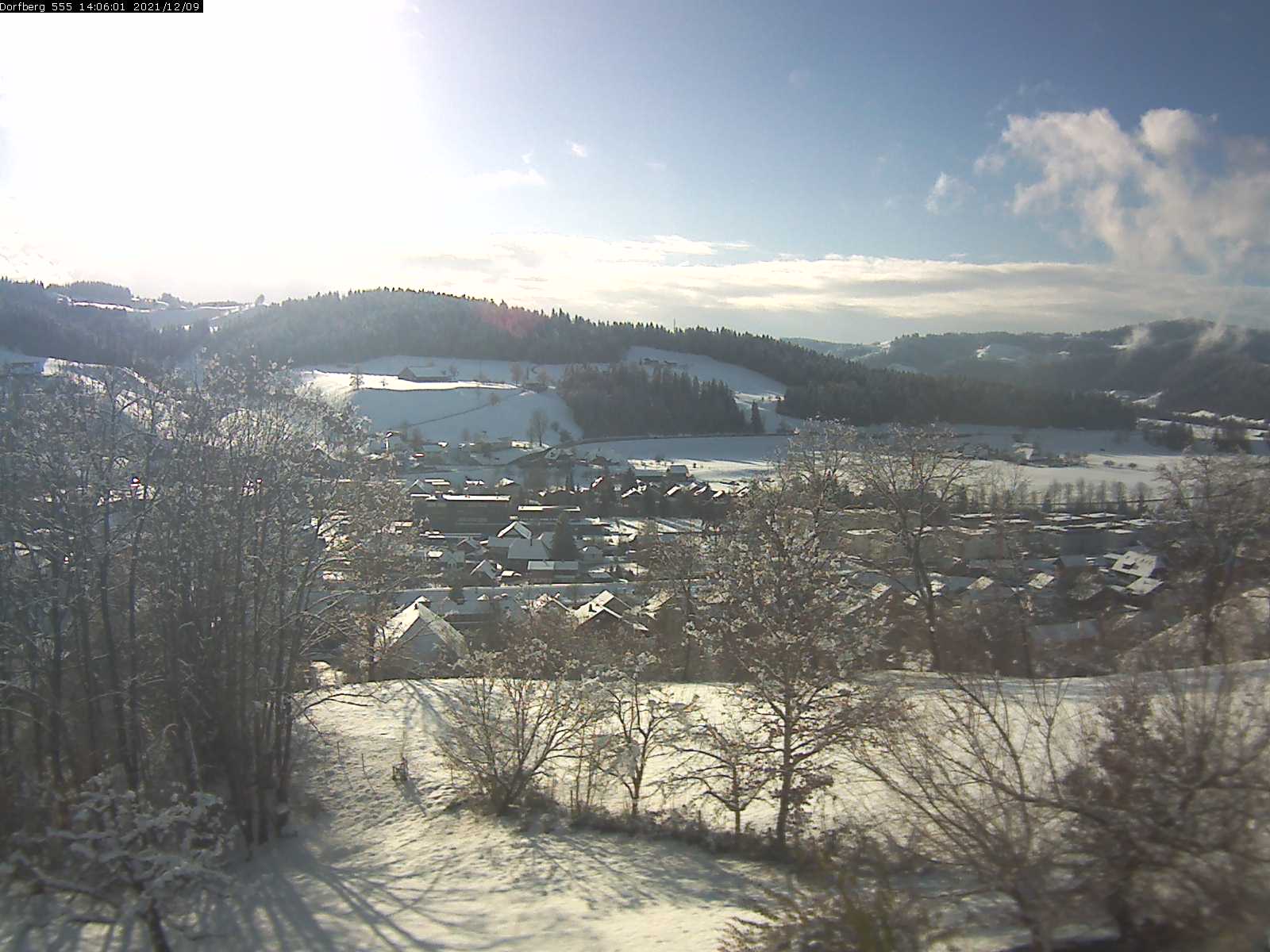 Webcam-Bild: Aussicht vom Dorfberg in Langnau 20211209-140601