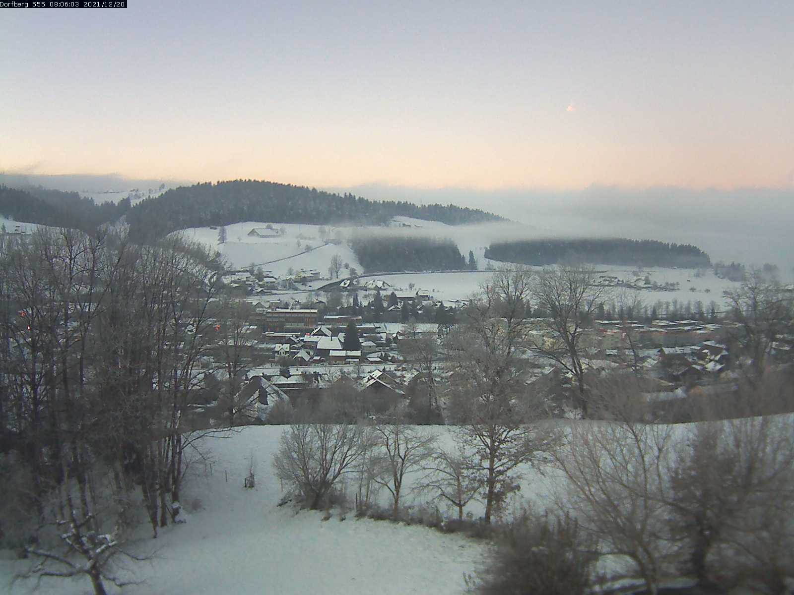 Webcam-Bild: Aussicht vom Dorfberg in Langnau 20211220-080601