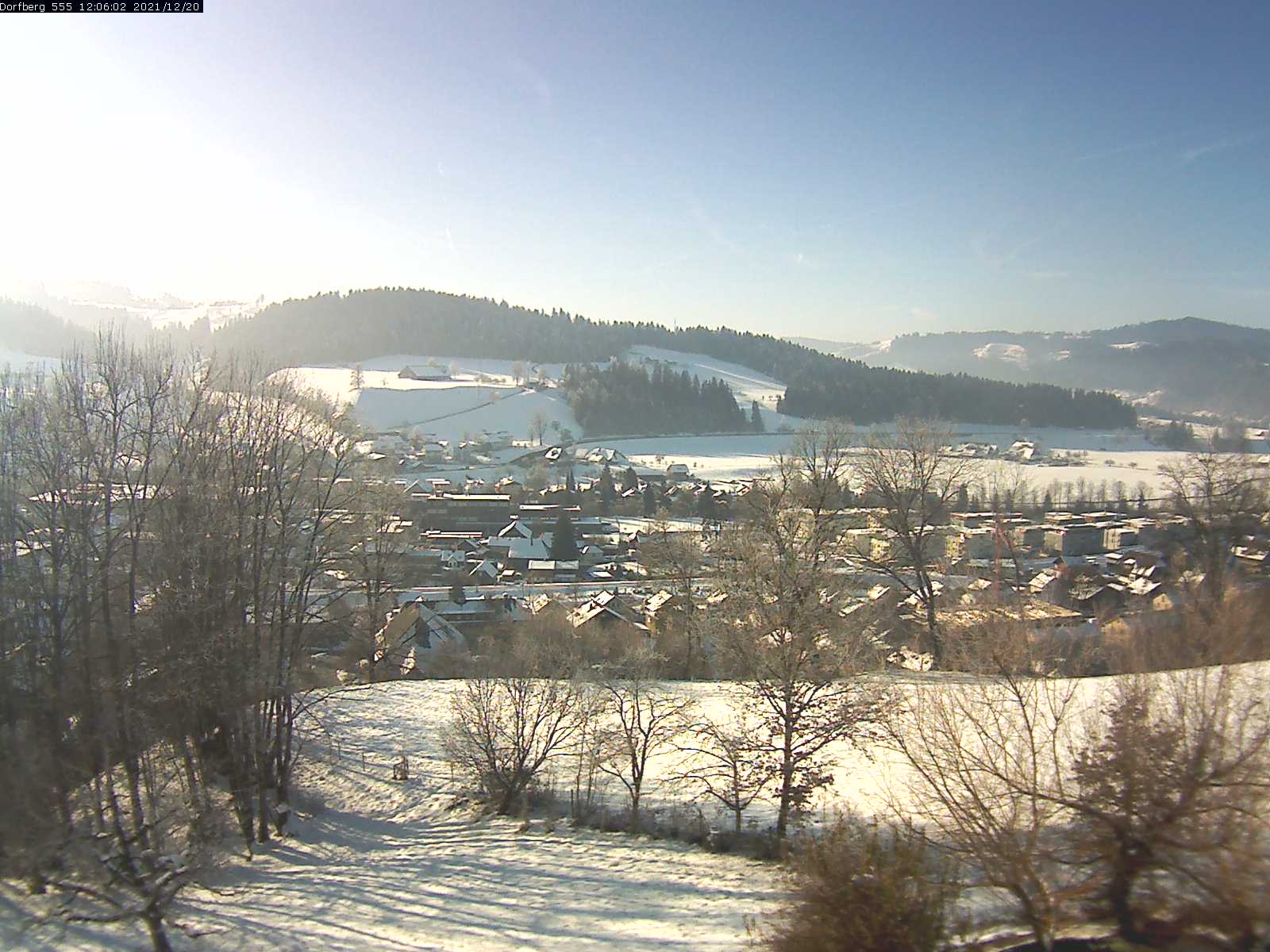 Webcam-Bild: Aussicht vom Dorfberg in Langnau 20211220-120601