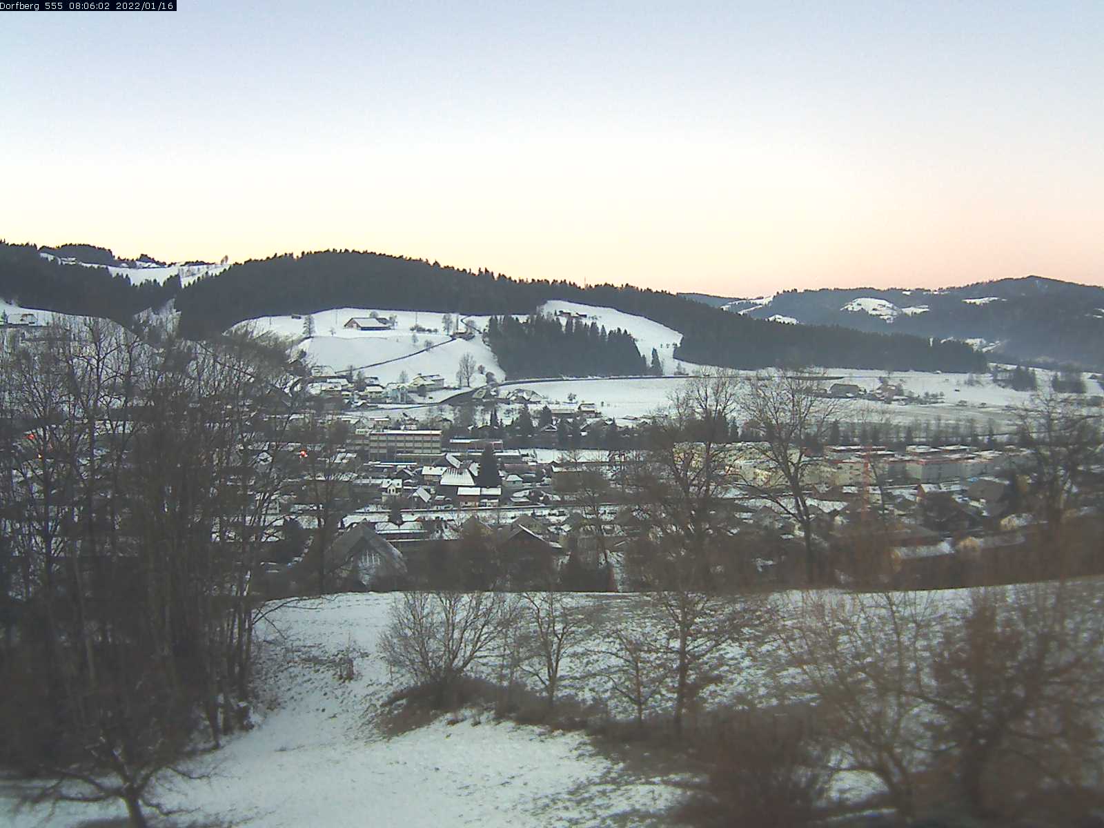Webcam-Bild: Aussicht vom Dorfberg in Langnau 20220116-080601