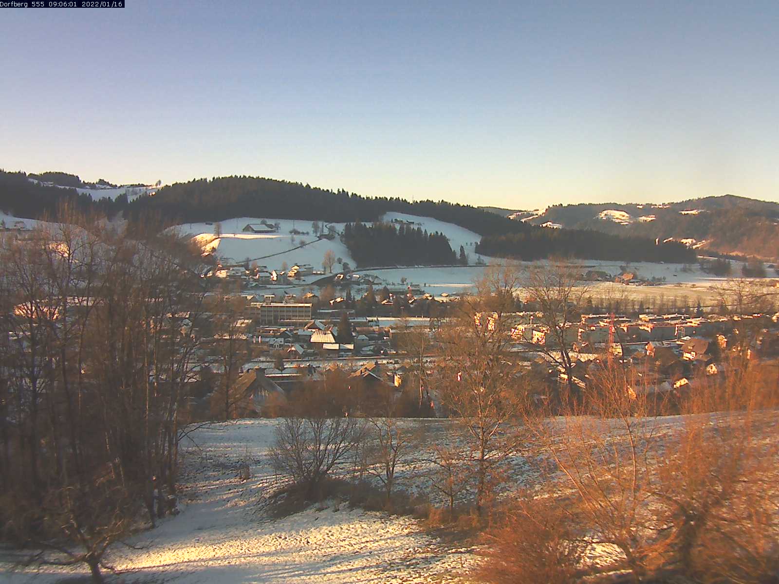 Webcam-Bild: Aussicht vom Dorfberg in Langnau 20220116-090601