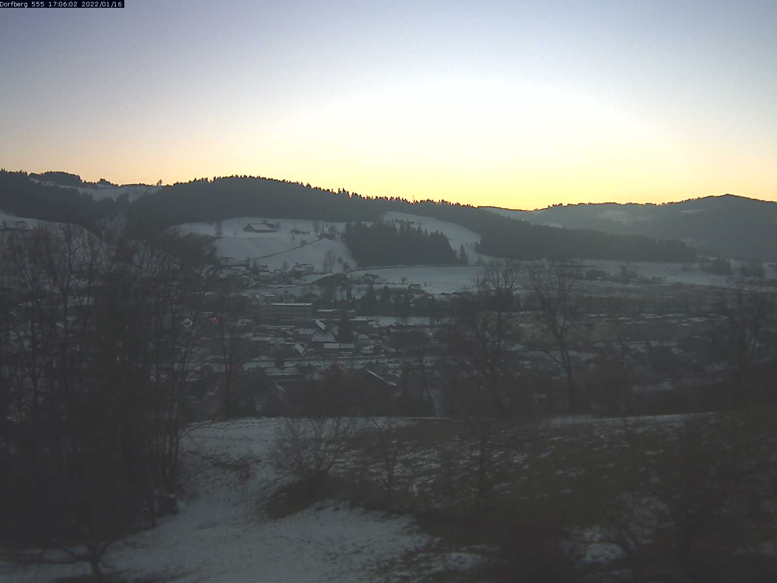 Webcam-Bild: Aussicht vom Dorfberg in Langnau 20220116-170601