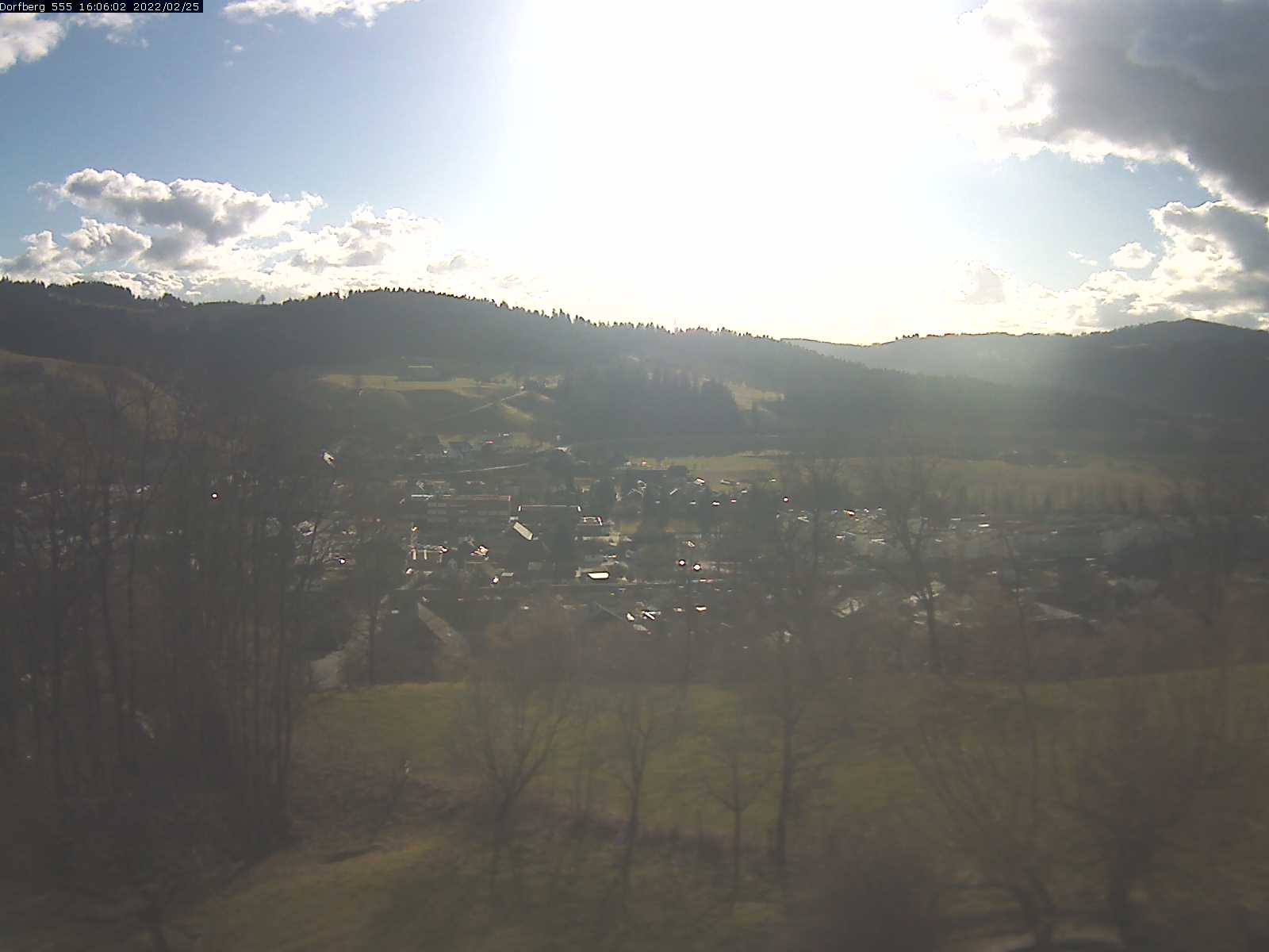 Webcam-Bild: Aussicht vom Dorfberg in Langnau 20220225-160601
