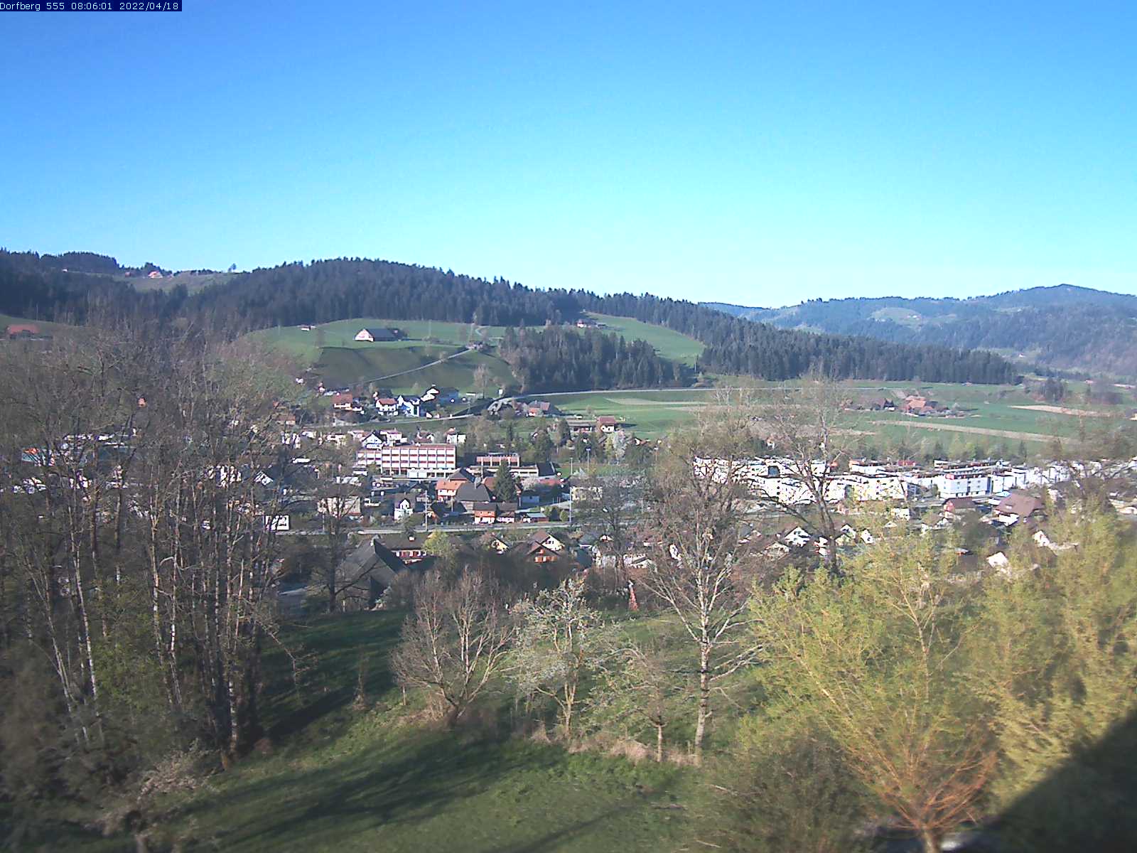 Webcam-Bild: Aussicht vom Dorfberg in Langnau 20220418-080601