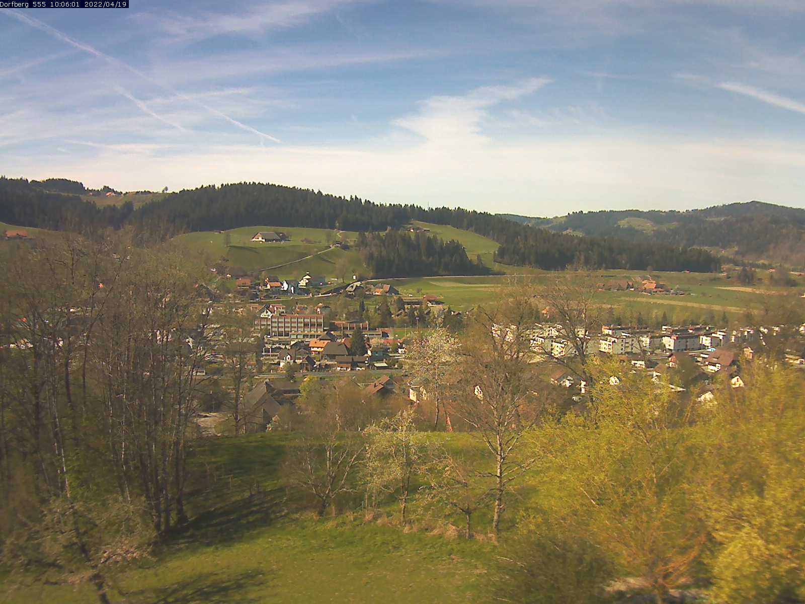 Webcam-Bild: Aussicht vom Dorfberg in Langnau 20220419-100601