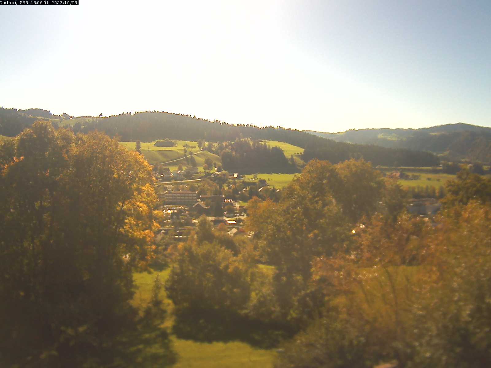 Webcam-Bild: Aussicht vom Dorfberg in Langnau 20221005-150601