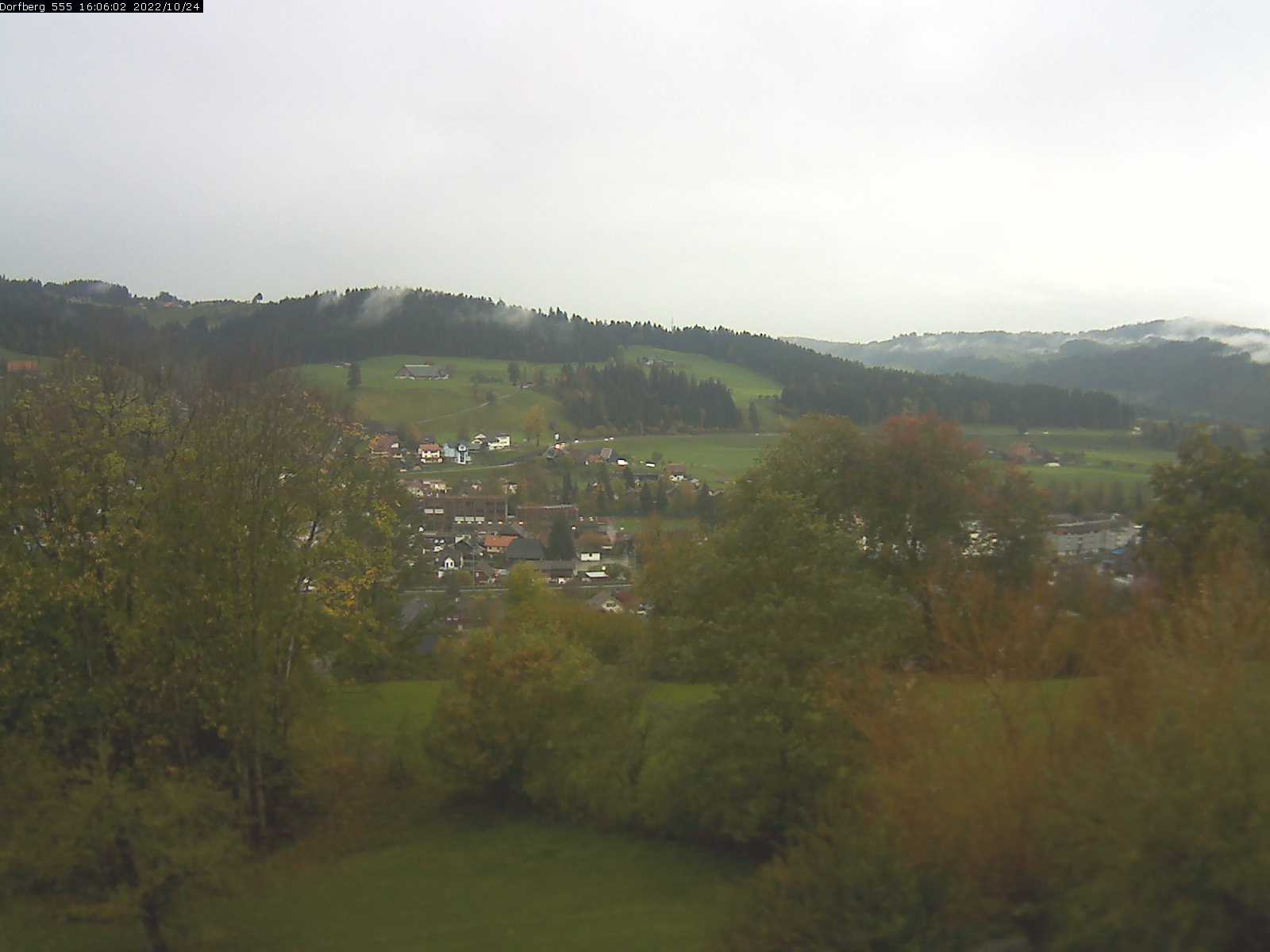 Webcam-Bild: Aussicht vom Dorfberg in Langnau 20221024-160601