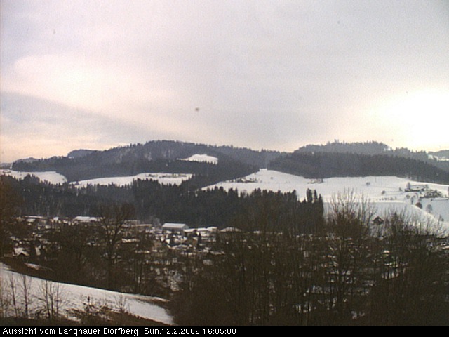 Webcam-Bild: Aussicht vom Dorfberg in Langnau 20060212-160500